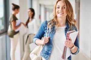 Choosing the Best of Popular Courses and Universities in Canada