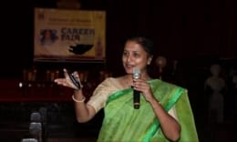 Ms.-Swati-Salunkhe-conducting-seminar-@-Mumbai-University-campus